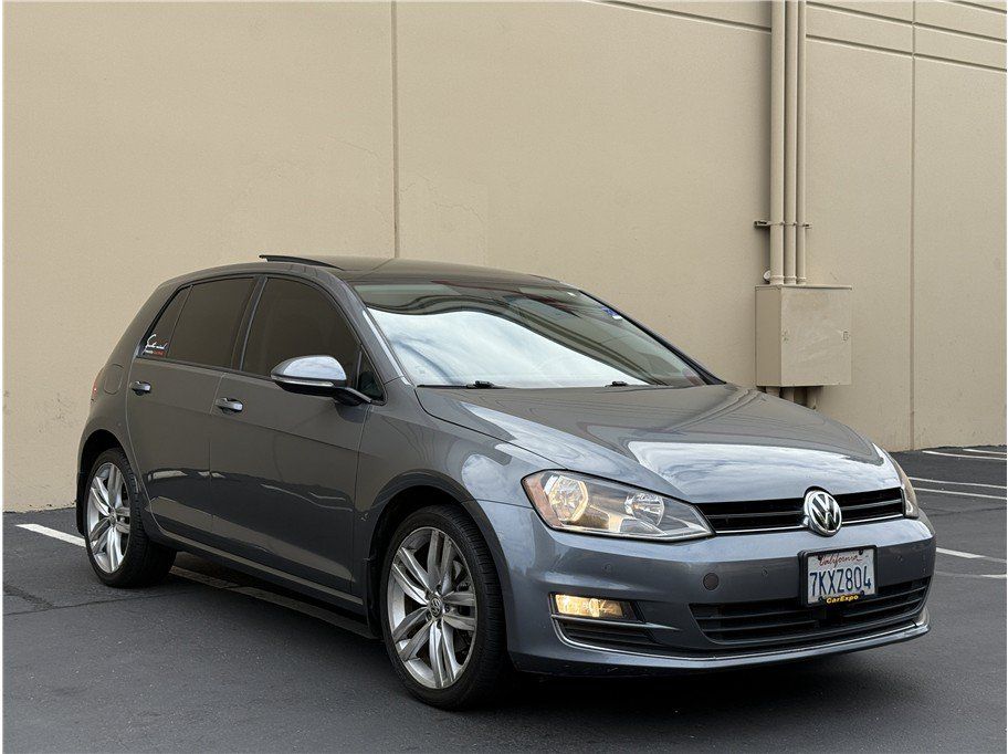 Used 2015 Volkswagen Golf S FWD image 11