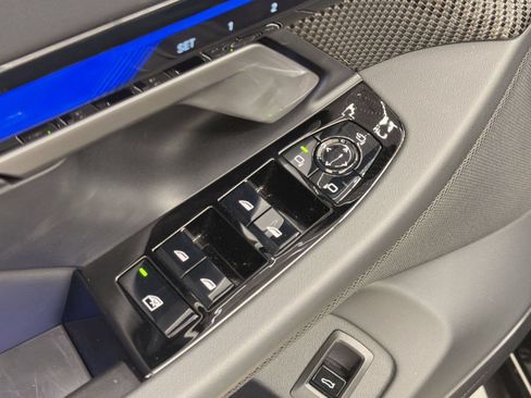 Certified 2025 BMW M5 Touring AWD/4WD image 25