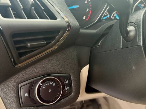 Used 2014 Ford Escape Titanium w/ Equipment Group 401A AWD/4WD image 30