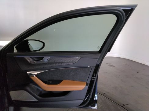 Used 2024 Audi RS 6 performance image 46