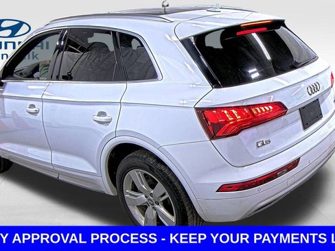 Used 2019 Audi Q5 2.0T Premium Plus w/ Premium Plus Package image 3