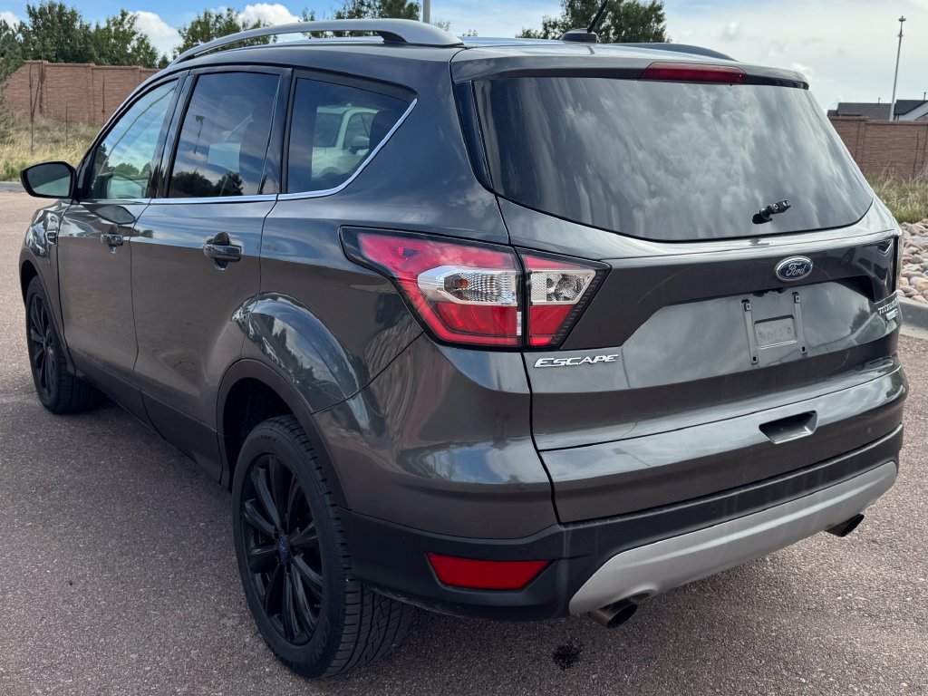 Used 2017 Ford Escape Titanium AWD/4WD image 4