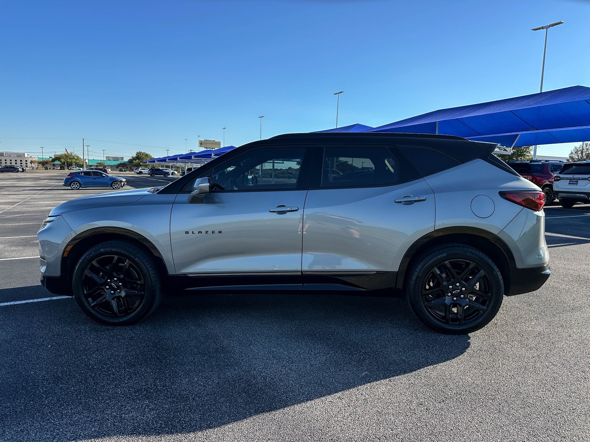 Used 2024 Chevrolet Blazer RS w/ Enhanced Convenience Package FWD image 9