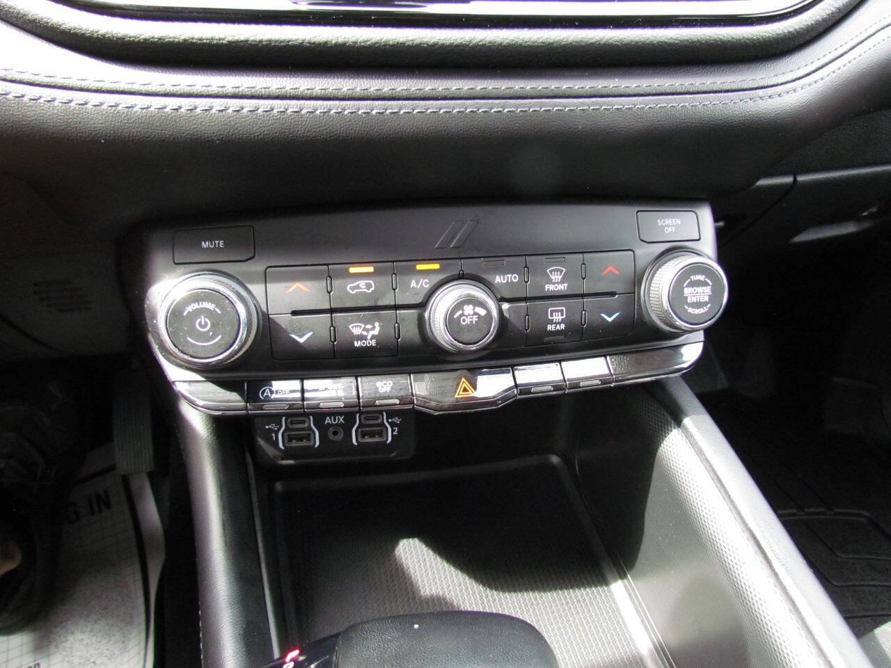 Used 2021 Dodge Durango GT w/ Blacktop Package AWD/4WD image 24