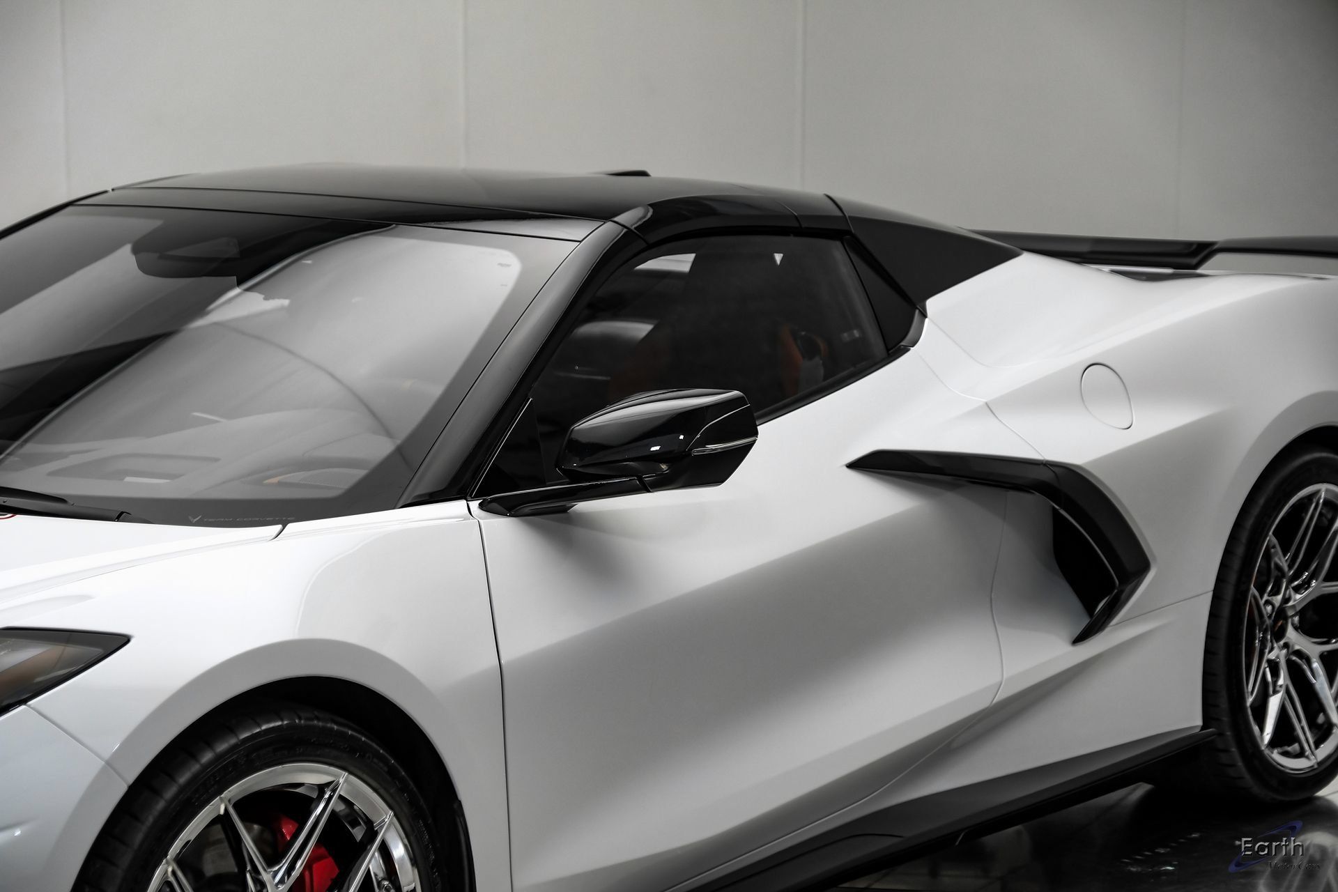 Used 2024 Chevrolet Corvette Stingray Premium Conv w/ Z51 Performance Package RWD image 35