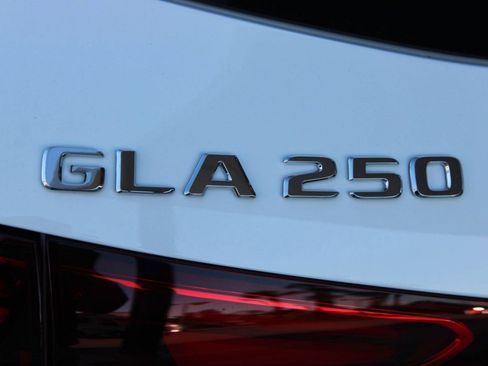 New 2026 Mercedes-Benz GLA 250 4MATIC image 20