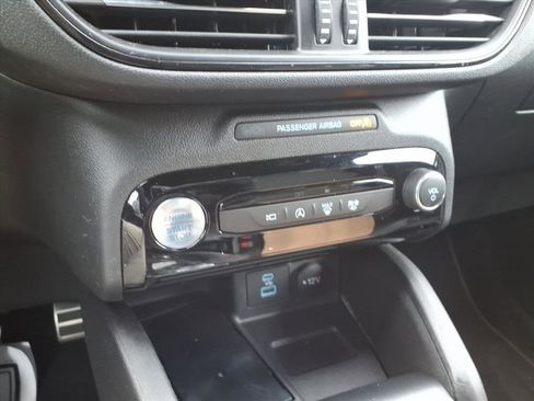 Certified 2023 Ford Escape ST-Line Select w/ Tech Pack #2 image 22