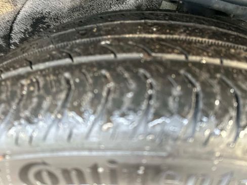 Used 2023 Buick Envision Essence w/ Sport Touring Package image 10