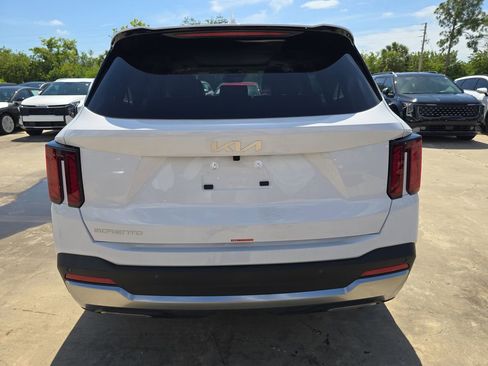 New 2026 Kia Sorento S FWD image 7