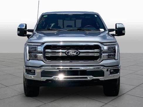 Used 2025 Ford F150 Lariat w/ Equipment Group 501A Mid image 4