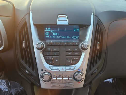 Used 2011 Chevrolet Equinox LT image 26