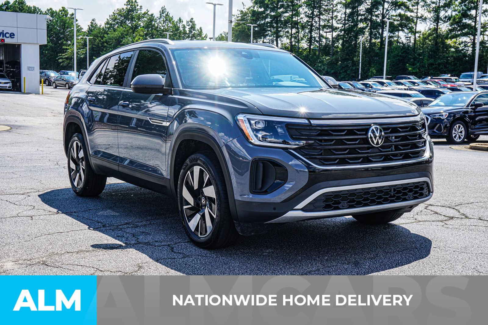 Used 2026 Volkswagen Atlas Cross Sport SE FWD image 5