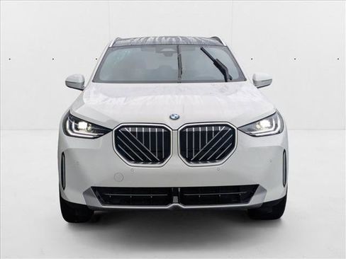 Used 2025 BMW X3 xDrive30i w/ Convenience Package image 5
