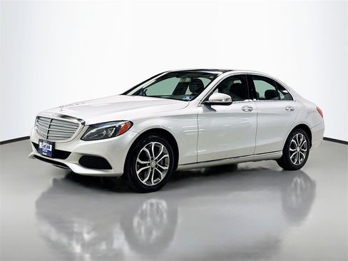 Used 2015 Mercedes-Benz C 300 4MATIC Sedan image 3