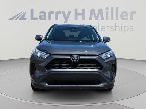 Used 2025 Toyota RAV4 XLE AWD/4WD image 8