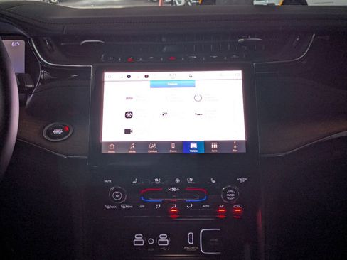 New 2025 Jeep Grand Cherokee Summit image 19