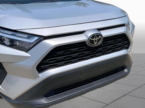 Used 2024 Toyota RAV4 XLE FWD image 31