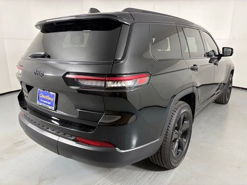 Used 2023 Jeep Grand Cherokee L Laredo AWD/4WD image 8