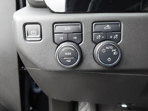 Used 2024 Chevrolet Silverado 1500 LT AWD/4WD image 48