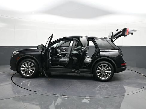 Used 2022 Lincoln Corsair AWD w/ Premium Package image 38