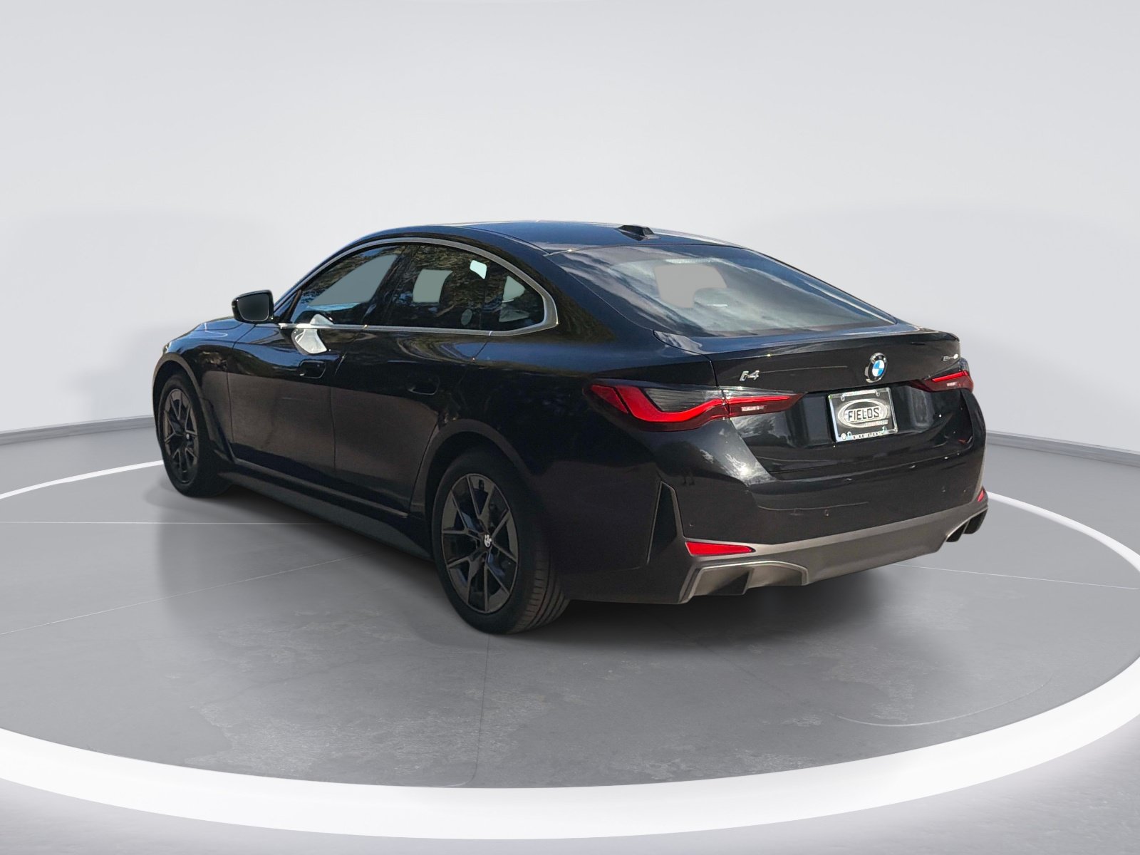 Used 2026 BMW i4 eDrive40 w/ Premium Package RWD image 5