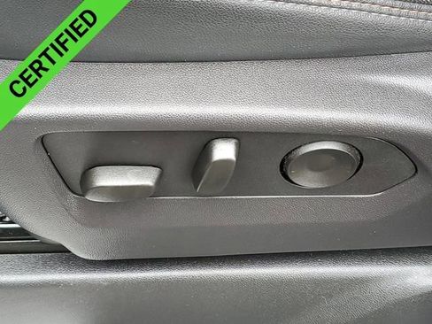 Certified 2025 Chevrolet Silverado 1500 High Country w/ High Country Premium Package AWD/4WD image 40