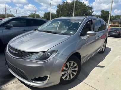 Used 2019 Chrysler Pacifica Touring-L