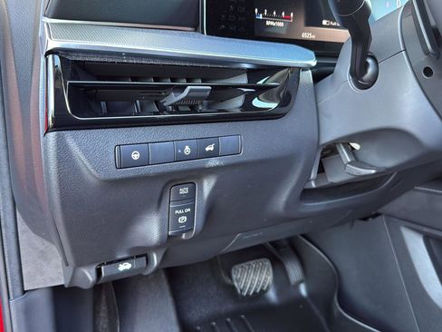 Used 2025 Nissan Murano SL AWD/4WD image 16