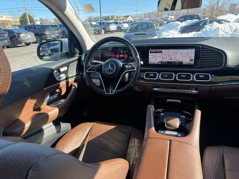 Used 2024 Mercedes-Benz GLS 450 4MATIC image 48
