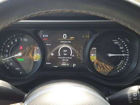 Used 2024 Jeep Wrangler Unlimited Sahara AWD/4WD image 8