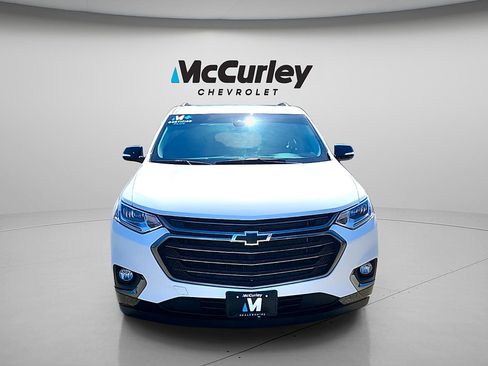 Used 2020 Chevrolet Traverse Premier w/ Redline Edition AWD/4WD image 2
