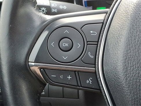 Used 2020 Toyota Camry XLE image 21