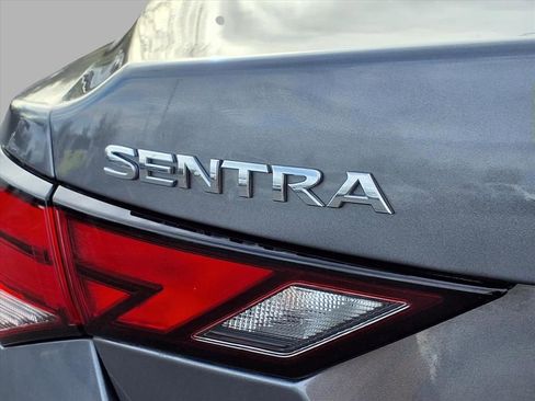 Used 2022 Nissan Sentra SV image 19
