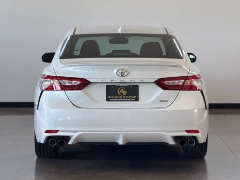 Used 2019 Toyota Camry XSE FWD image 6