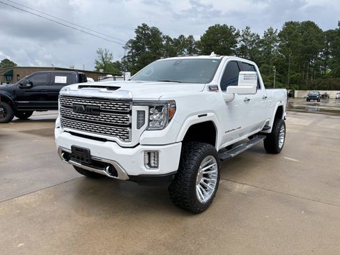 Used 2020 GMC Sierra 2500 Denali w/ Denali Ultimate Package AWD/4WD image 2