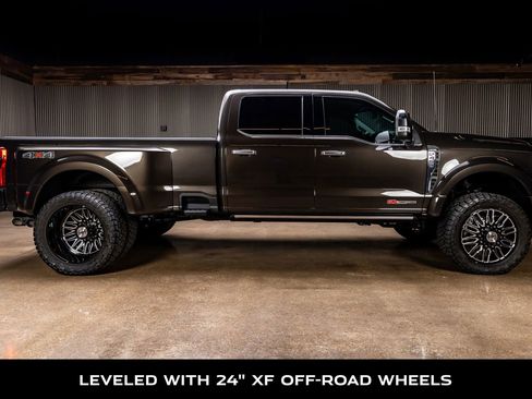 Used 2024 Ford F450 Limited image 10