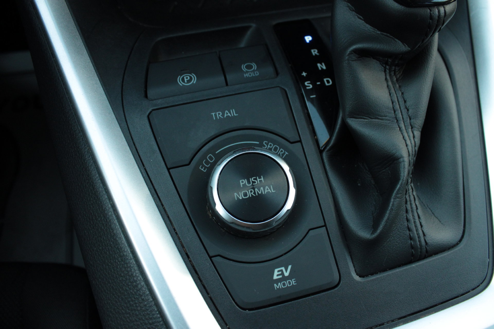 Used 2021 Toyota RAV4 XLE w/ Convenience Package AWD/4WD image 50