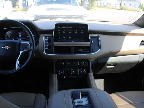 Used 2023 Chevrolet Tahoe Premier AWD/4WD image 10