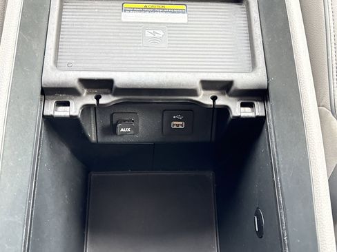 Used 2024 Honda Odyssey Elite image 34