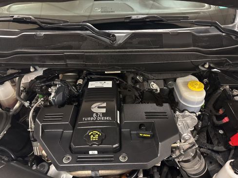 Used 2024 RAM 2500 Big Horn image 43