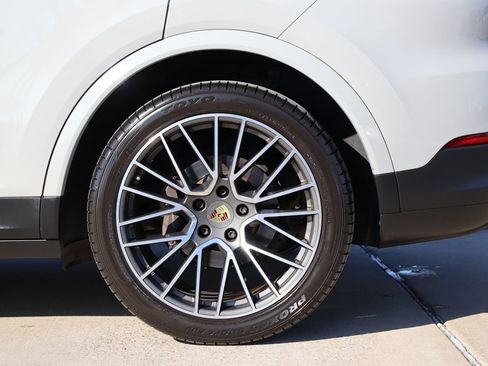 Used 2021 Porsche Cayenne Coupe image 58