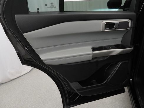 Used 2022 Ford Explorer XLT w/ Equipment Group 202A image 47