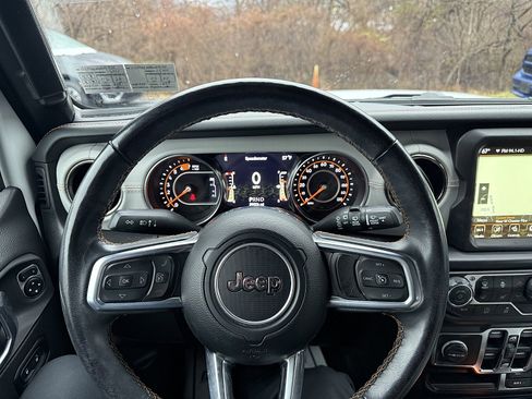 Certified 2022 Jeep Wrangler Unlimited Sahara image 23