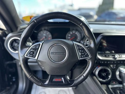 Used 2019 Chevrolet Camaro SS RWD image 13