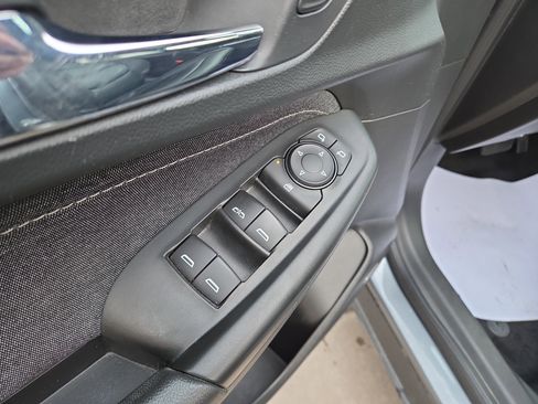 Used 2021 Chevrolet TrailBlazer ACTIV w/ Technology Package image 16