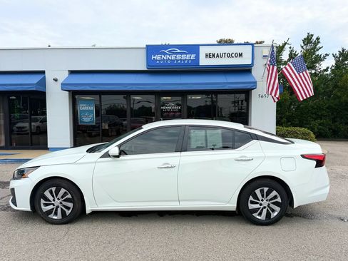 Used 2023 Nissan Altima 2.5 S FWD image 20