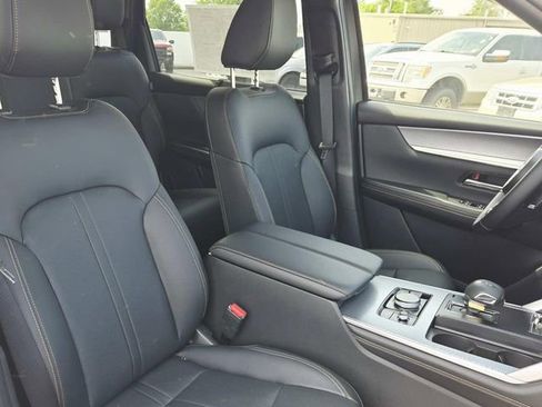 New 2026 MAZDA CX-90 3.3 Turbo w/ Preferred Package AWD/4WD image 17
