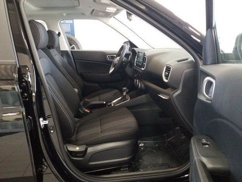 New 2026 Hyundai Venue SEL FWD image 17