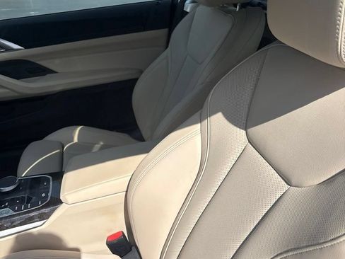 Used 2024 BMW 430i Convertible w/ Premium Package RWD image 2