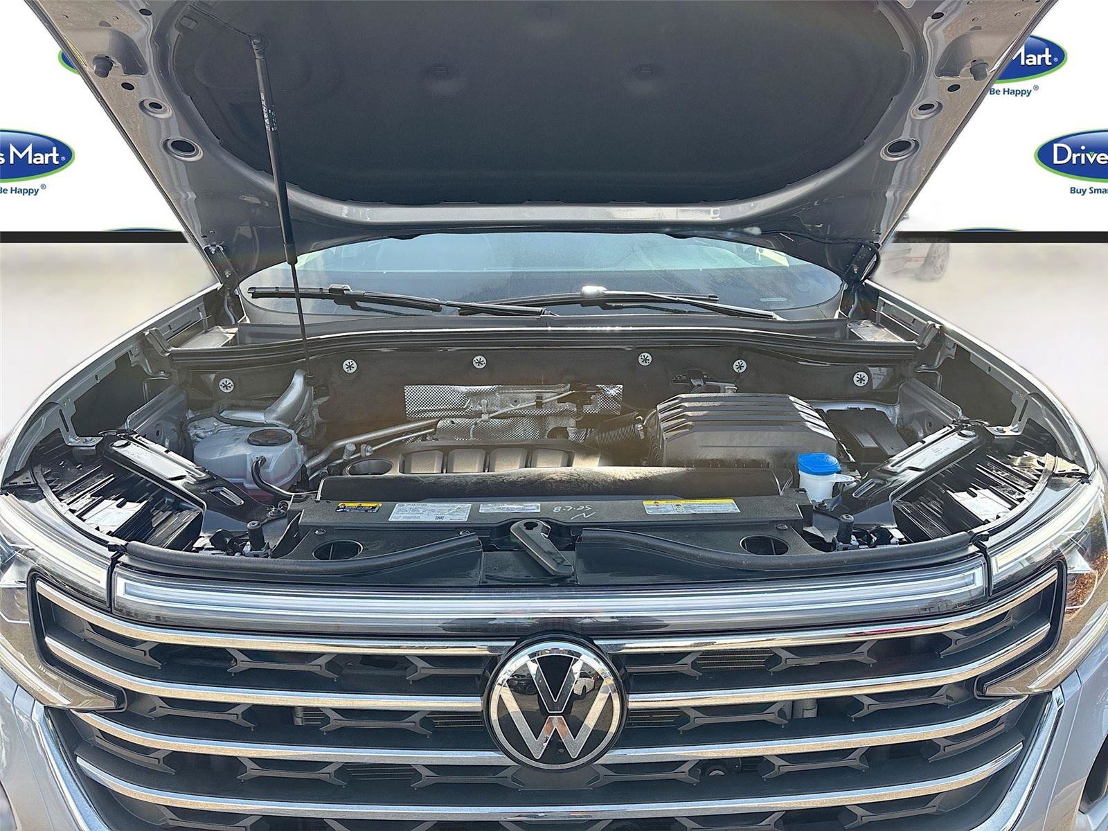 Used 2025 Volkswagen Atlas SE FWD image 30